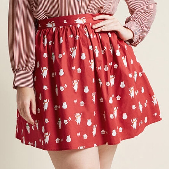 Modcloth Dresses & Skirts - ModCloth Holiday Mini Skirt in Red Cats